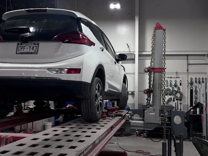 Dellenbach Motors Body Shop 3