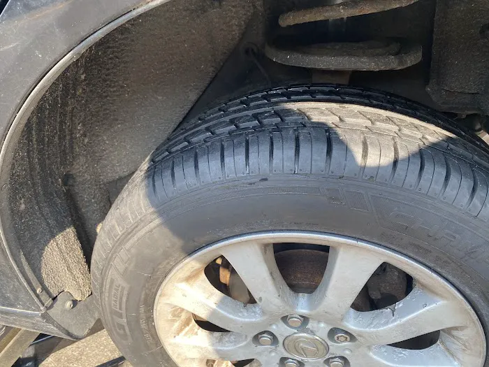 Express Tire Shop 7