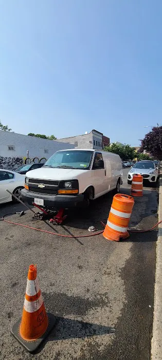 86th Street Tire Shop 0