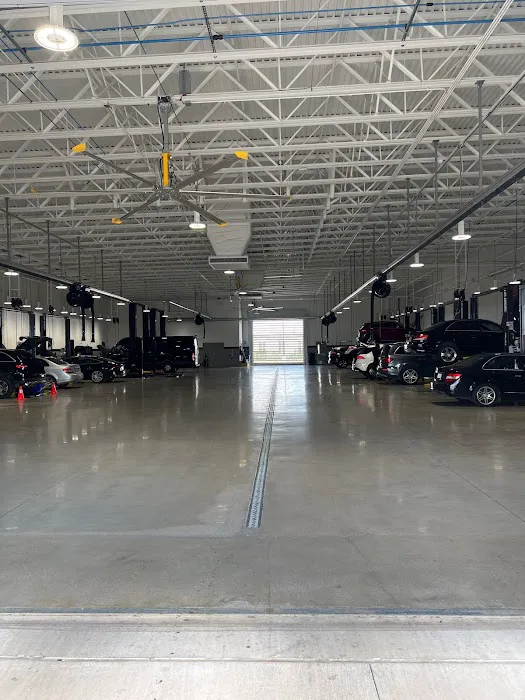 Mercedes-Benz of Brooklyn Auto Parts 4