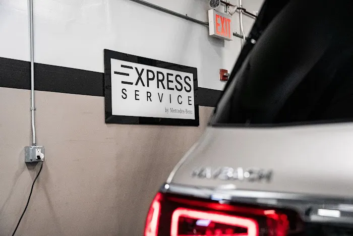 Mercedes-Benz of Brooklyn Service Center 0