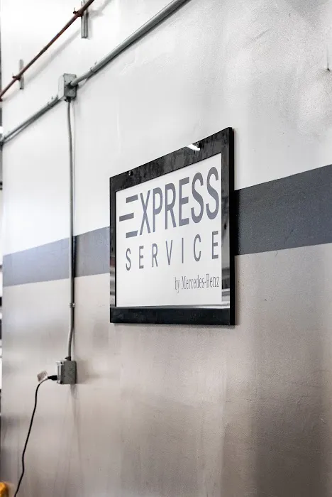 Mercedes-Benz of Brooklyn Service Center 6