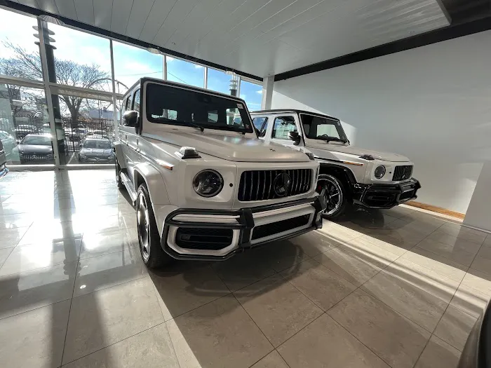 Mercedes-Benz of Brooklyn Service Center 2
