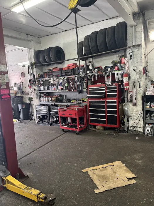 Grease Auto Repair 0