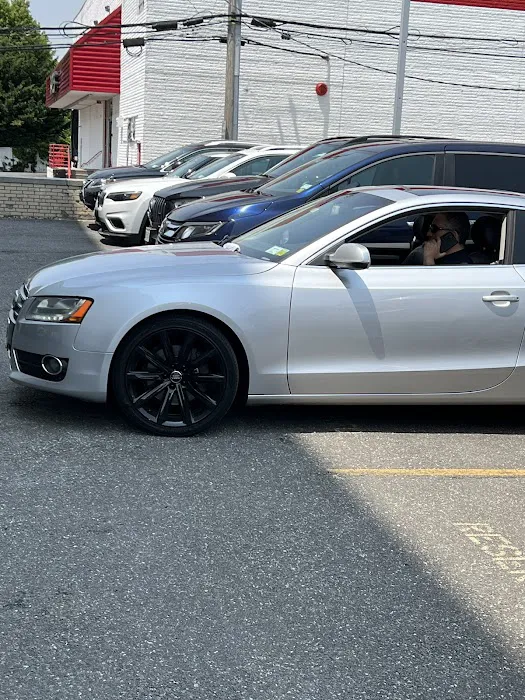 Bayport Collision Center 6