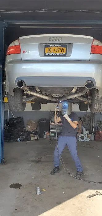 Dylan's Auto repair 1