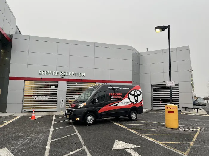 Parkway Toyota Service Center 4