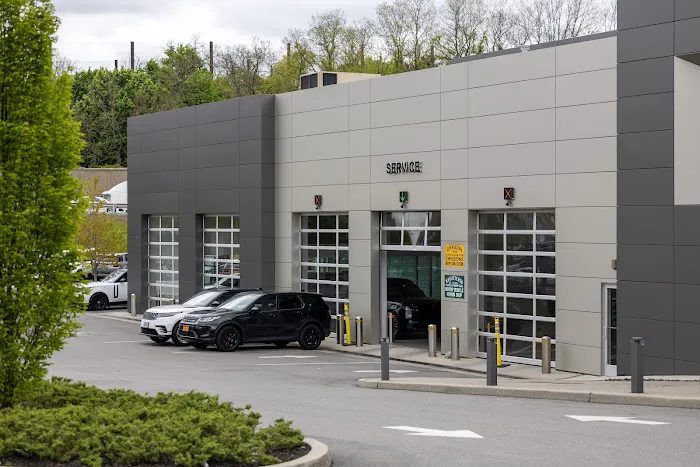 Land Rover White Plains Service Center 3
