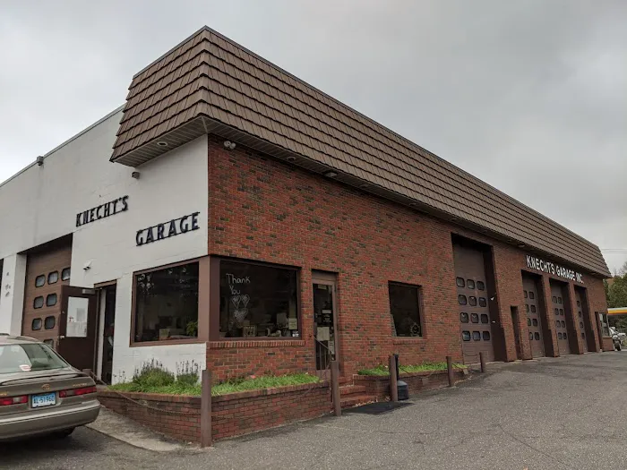 Knecht's Garage Inc 3