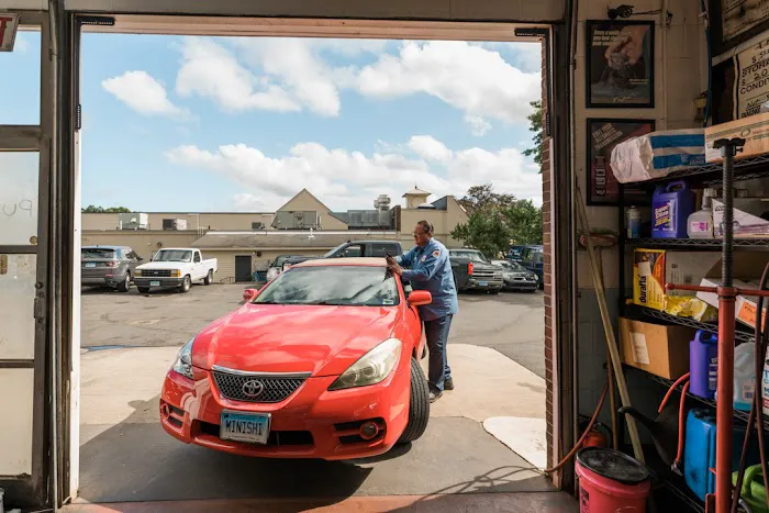 Trumbull Mobil Service Center 8