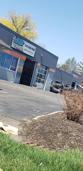 JD Tire 4