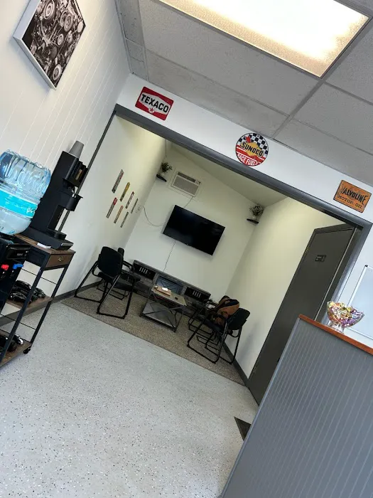RNR Auto LLC 3