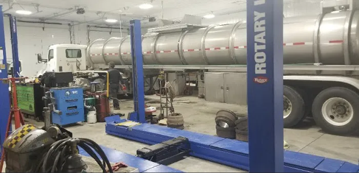 Freeberg's Service & Repair, LLC 5