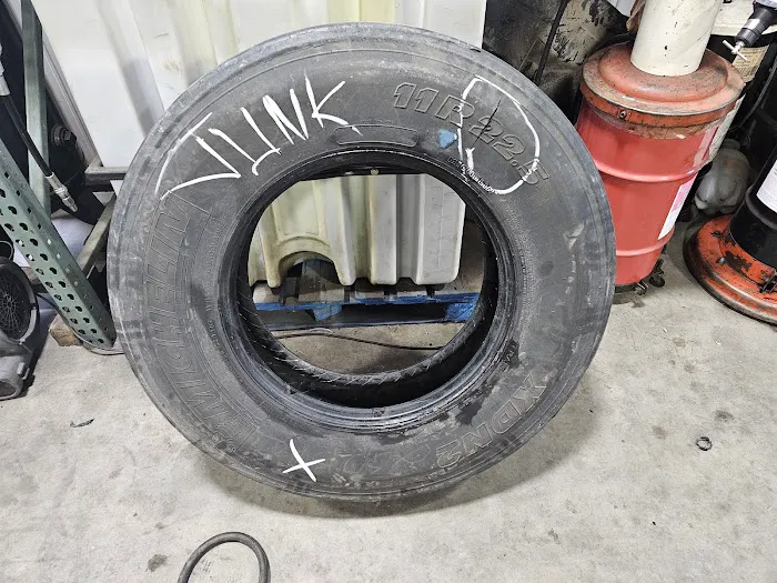 Freeberg's Service & Repair, LLC 4