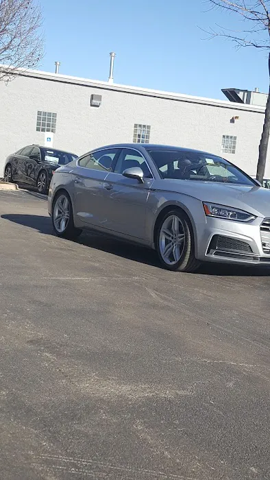 Audi Westmont Service Center 9