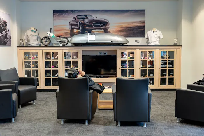 Mercedes-Benz of Westmont Parts Center 8