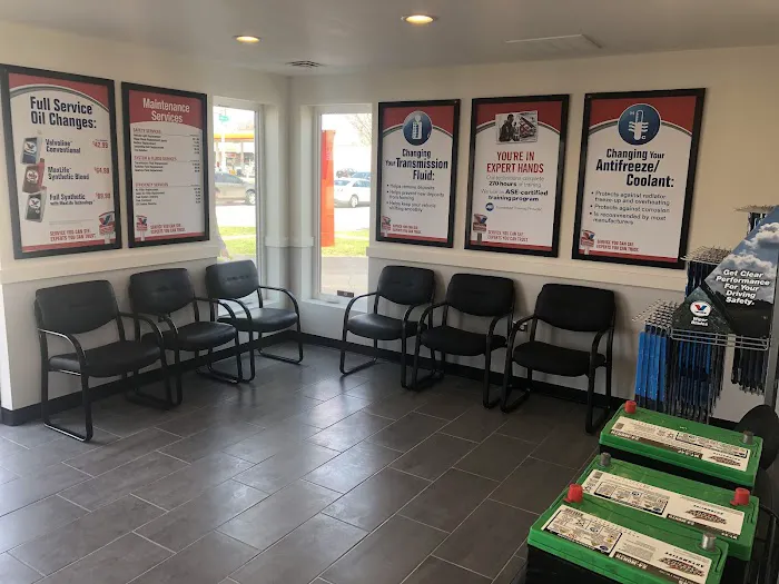 Valvoline Instant Oil Change 3