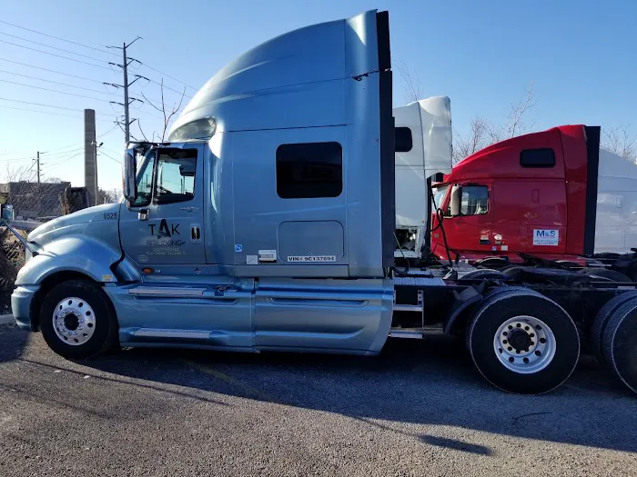 SM Truck Repair LLc 9