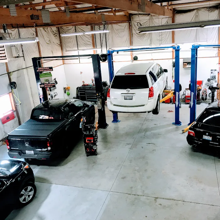Toro’s Auto Care 8