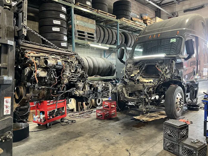 Absolut Plus Truck and trailer repair shop 2