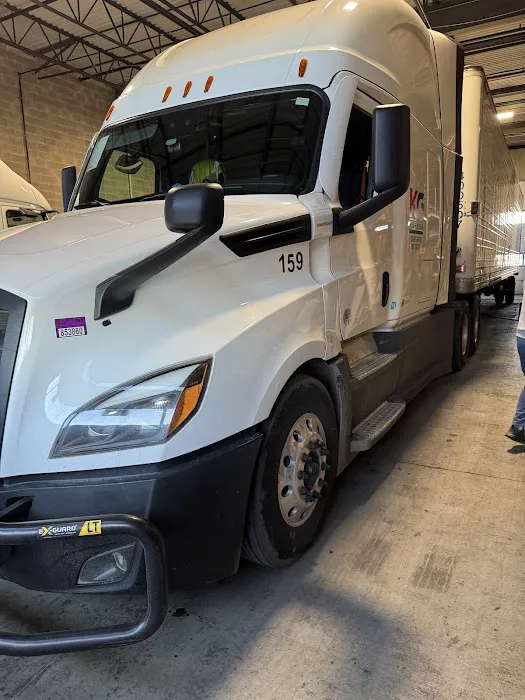 US EXP TRUCK REPAIR 8