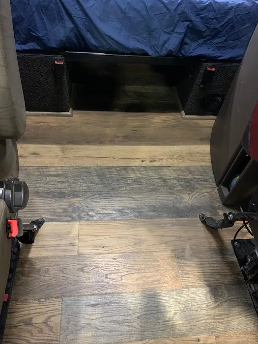 US EXP TRUCK REPAIR 3