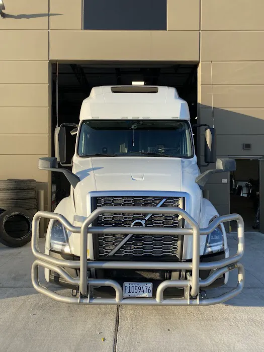 FULLBAY TRUCK SERVICE 9