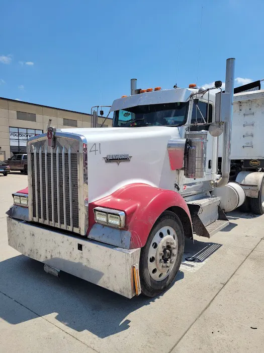 Collision Truck Center 0