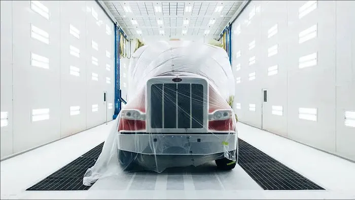 Collision Truck Center 3