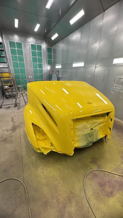 Truck Hub Body and repair shop 0
