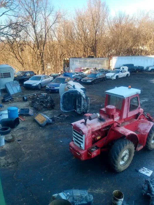 Chets Auto Parts 5
