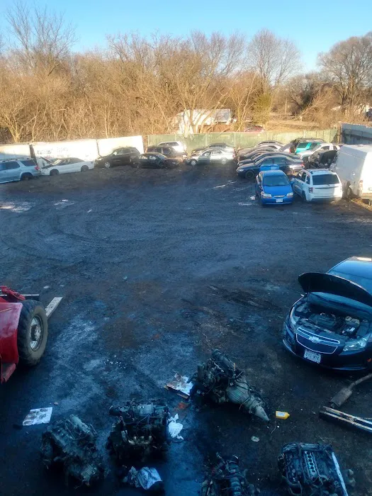 Chets Auto Parts 6