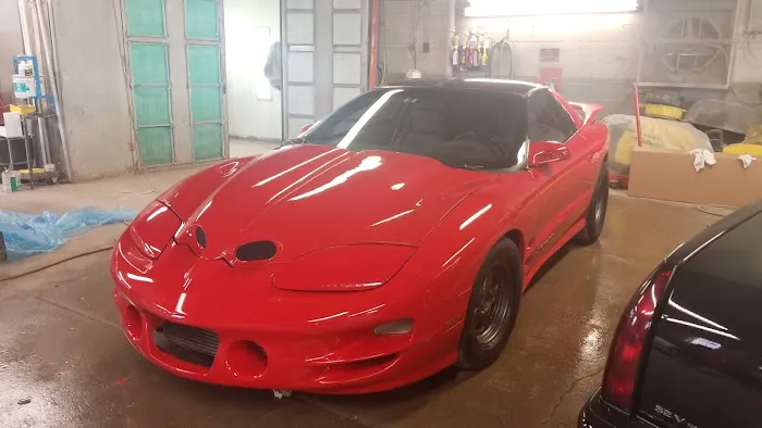 G & R Auto Body 0