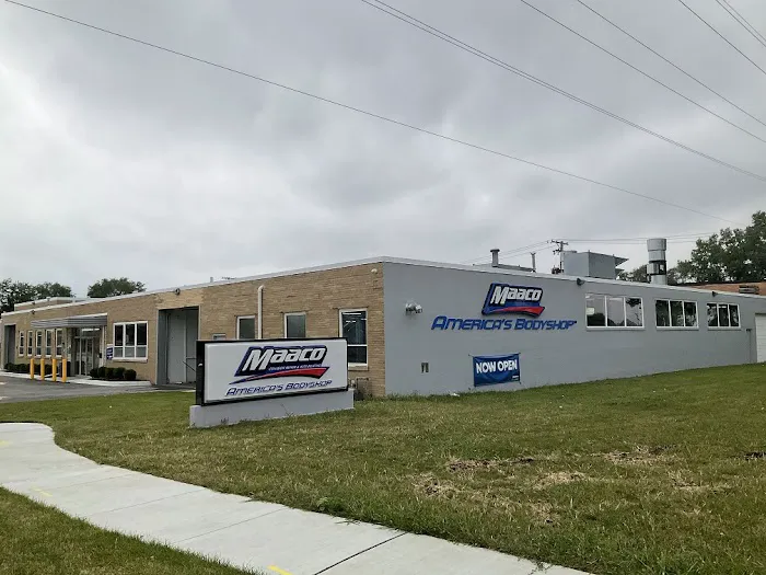 Maaco Auto Body Shop & Painting 9