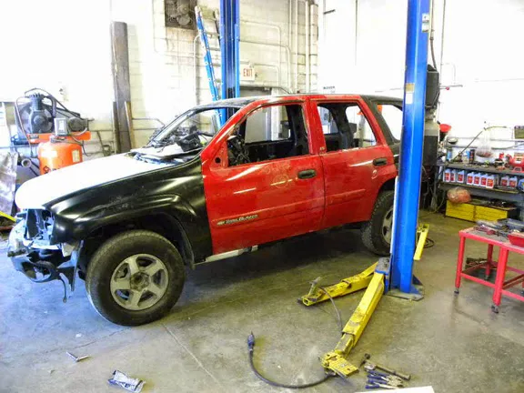 Addison Auto Body And Glass, Inc. 6