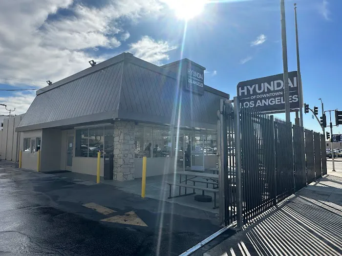 Hyundai of Downtown Los Angeles Service Department 6