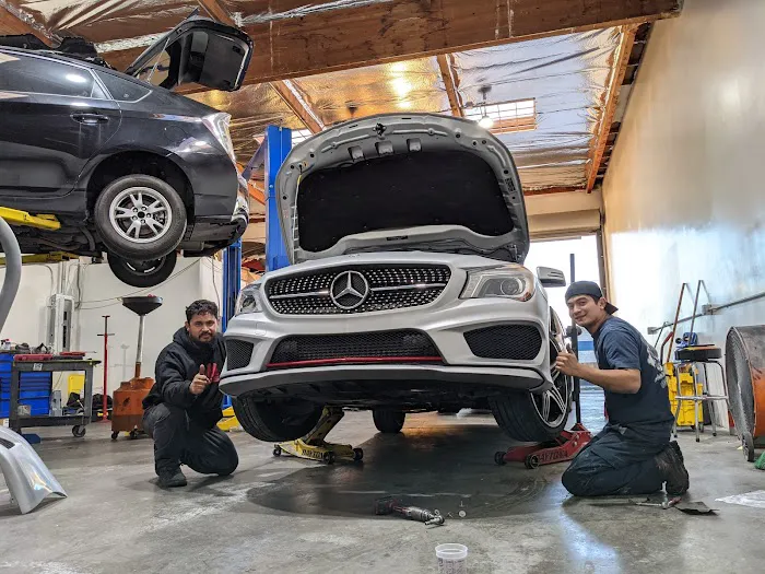 J&B AUTO BODY SHOP 3
