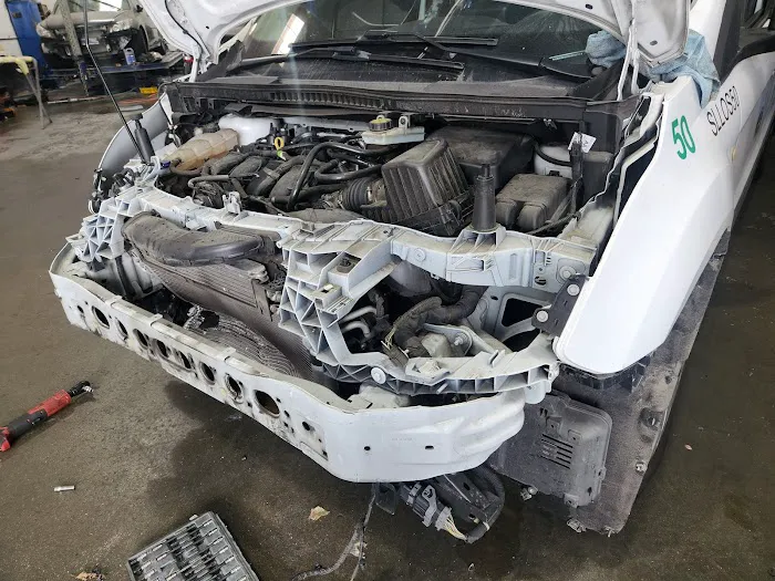 J&B AUTO BODY SHOP 7