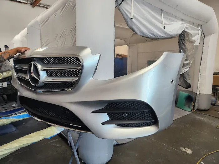 J&B AUTO BODY SHOP 6