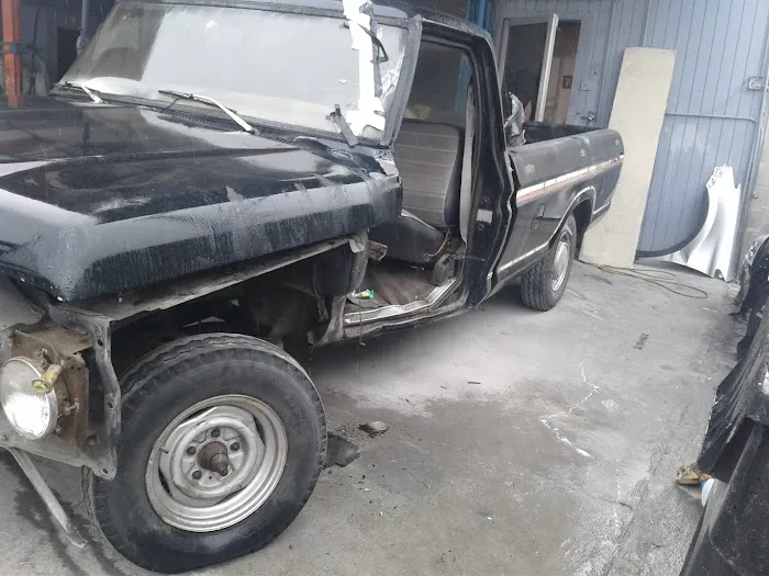 LIBERTY AUTO BODY 9