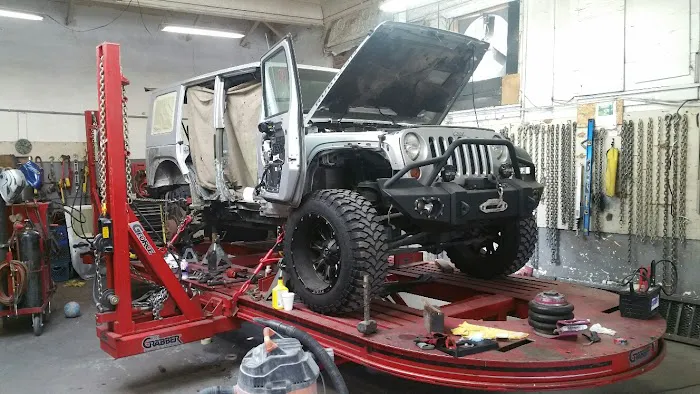 BM Auto Repair Collision Specialist 3
