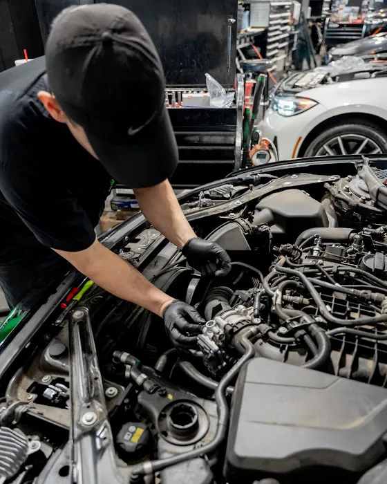 United BMW Service and Parts 6