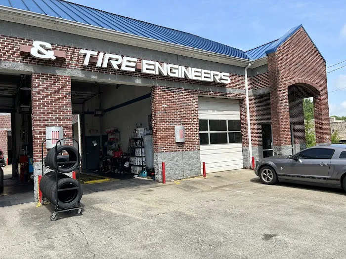 Express Oil Change & Tire Engineers 4
