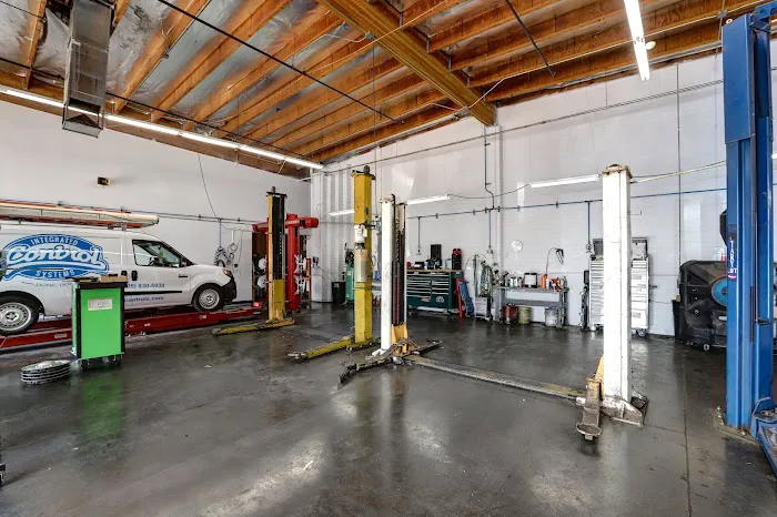 Hyland Auto Repair 7