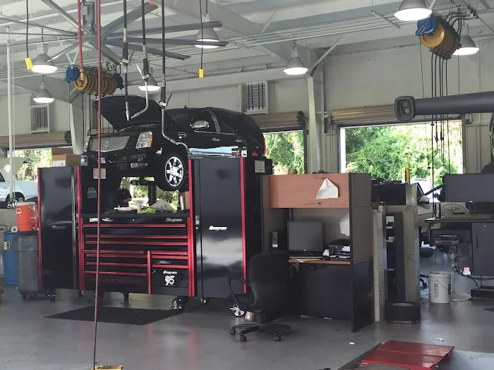 Ed Morse Cadillac Brandon Service Center 6