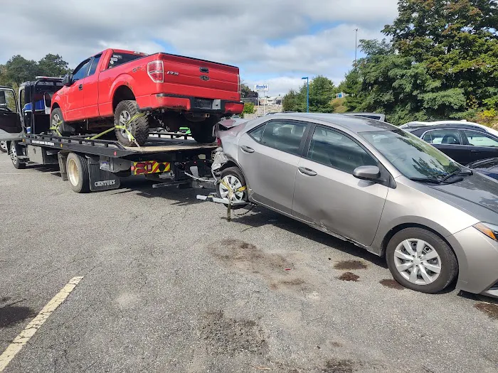 Moody's Collision & Auto Body Repair Center 4