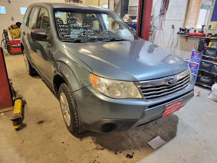 Linscott's Auto Sales & Service 5