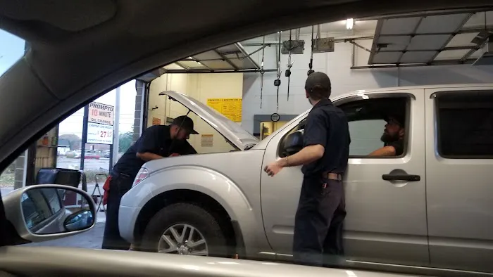 Prompto 10 Minute Oil Change 0