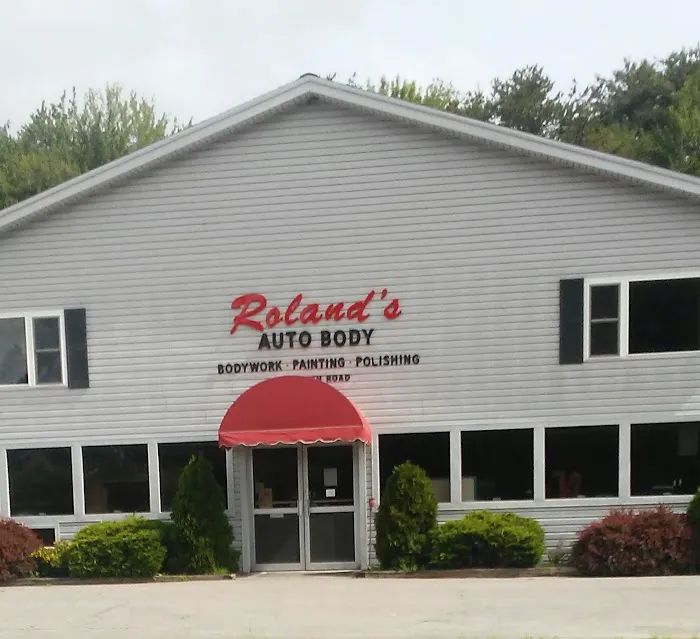 Roland's Auto Body & Reconditioning 0