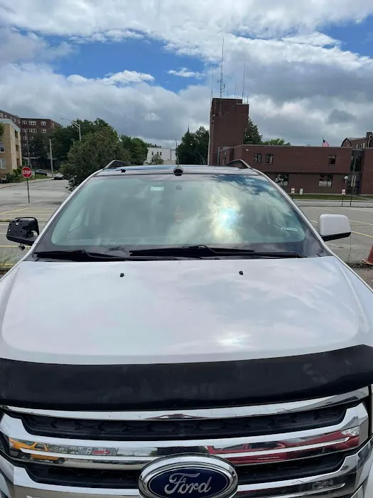 Steve’s AutoGlass Clinic 2